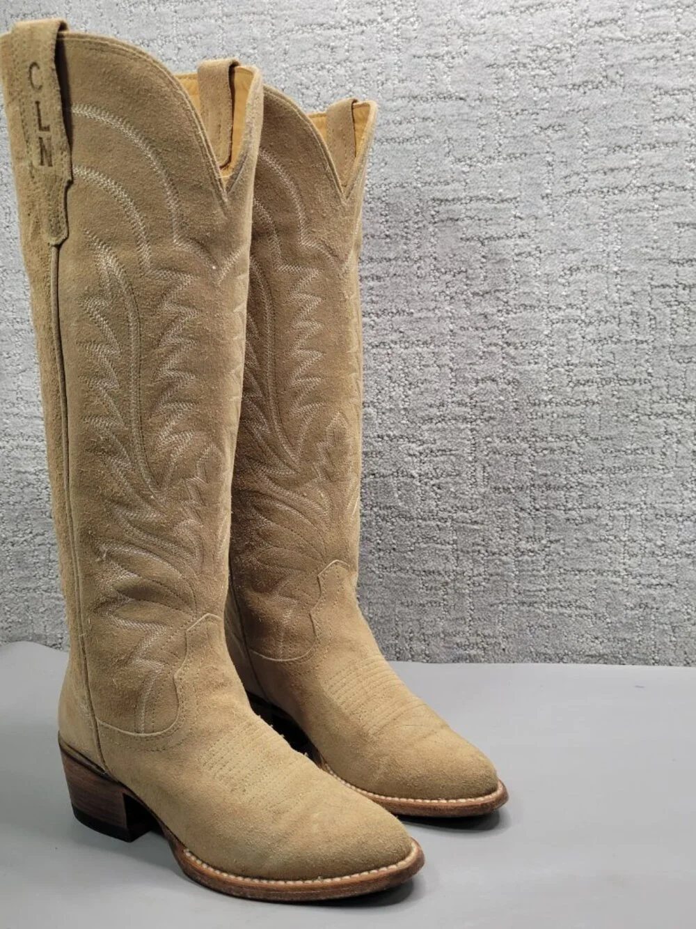 Tecovas The Abby Women's Size US 5B Driftwood Suede Cowgirl Boots.